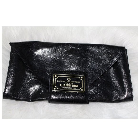 Gianni Bini Handbags - Gianni Bini Clutch(115)